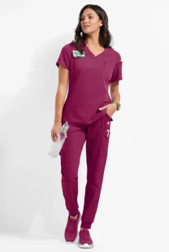 ReSurge Diamond Women's 3-Pocket V-Neck Tuck In / Wear Out Scrub Top 10 ReSurge Diamond Women's 3-Pocket V-Neck Tuck In / Wear Out Scrub Top -Uniform Store RE5513 092623 WINE 4